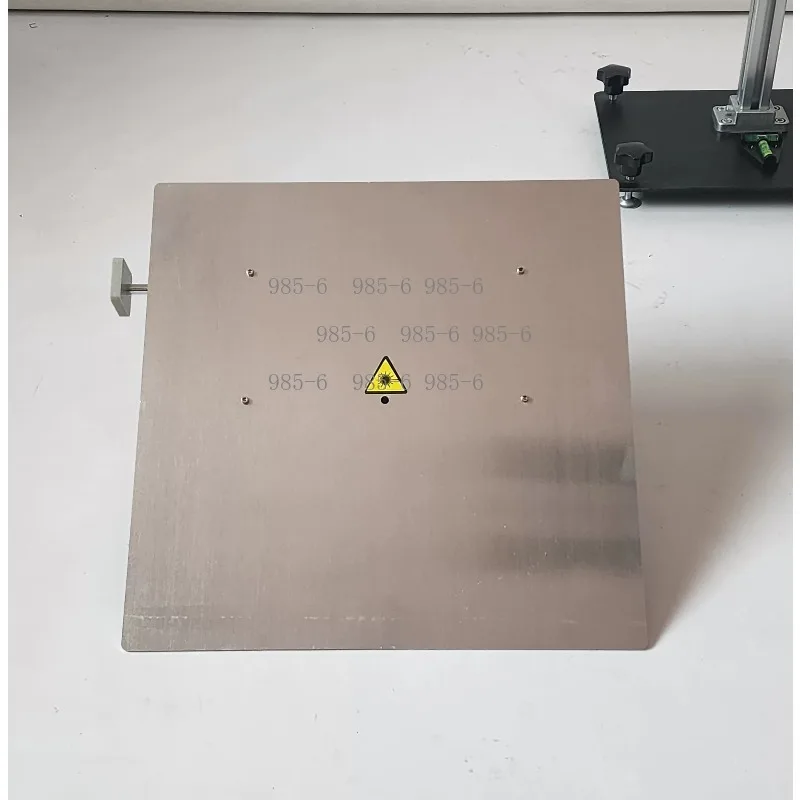 Generator with Channel Change Assisted Calibration Function