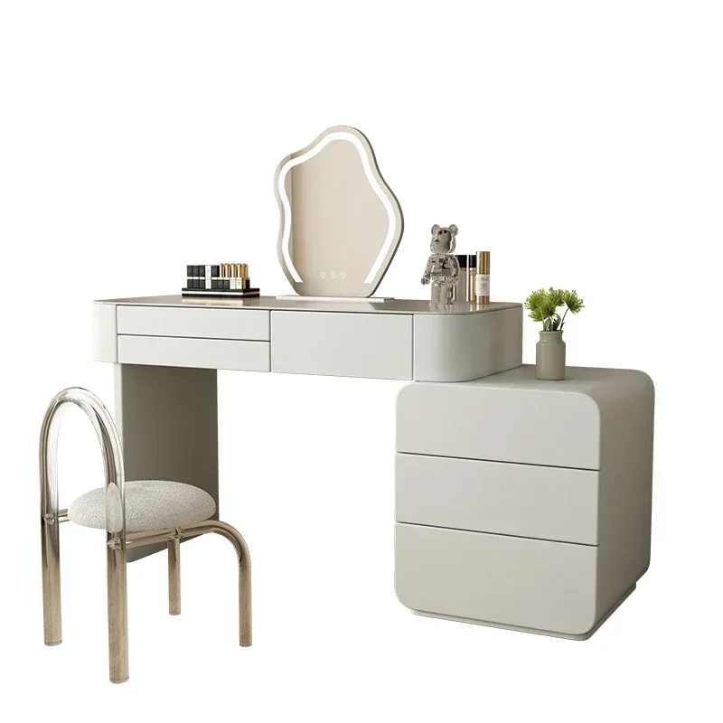 

Современный минималистичный туалетный столик-комод для спальни в кремовом стиле со встроенным хранением