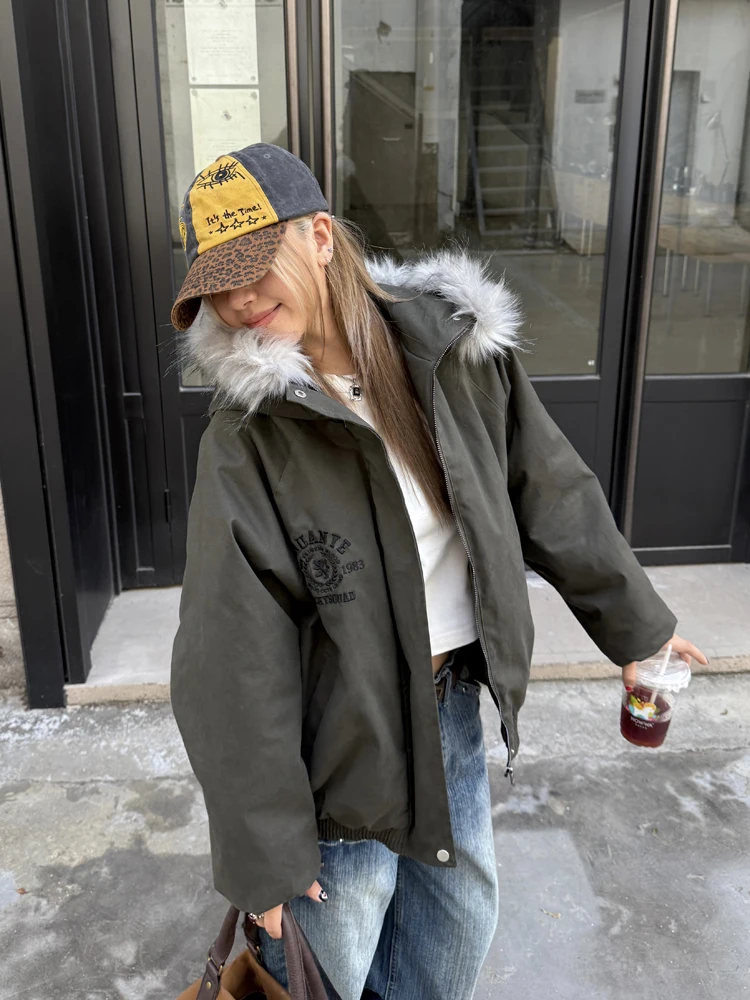 

Thickened Retro American Style Cotton Parka Coat with Fur Collar And Hood for Men And Women Original Embroidery Winter Outerwear