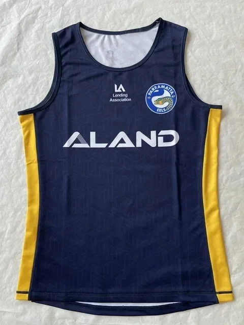 

2023 Parramatta Eels Men’s Training Singlet size S-M-L-XL-XXL-3XL