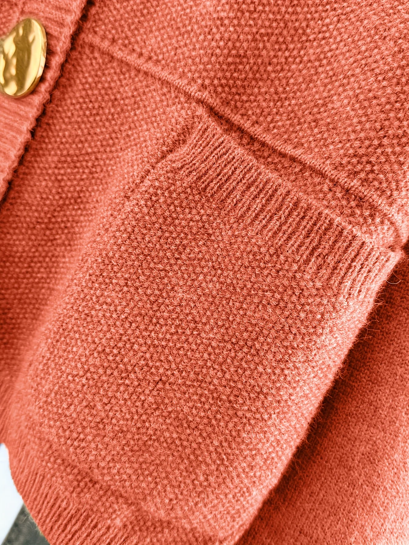 Cardigan tricoté de Style vêtements de détente décontractés avec boutons métalliques, parfait pour les tenues d'automne/hiver, nouvel arrivage d'automne/hiver.