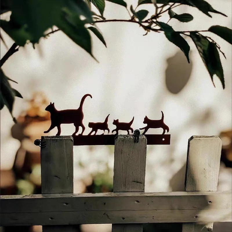 Cat mother and child combination iron silhouette wooden fence decoration with an aged finish,Metal cat iron art pendant