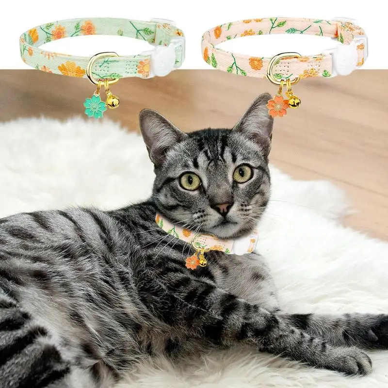 Cat Collar with Bells Cute Flower Pendant Break Away Collar Adjustable Breakaway Collar Small Boy Cat Collars Outdoor Pet Collar