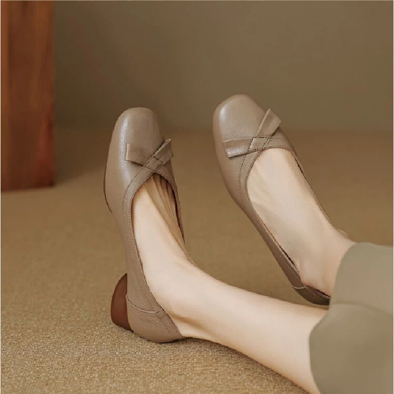 أحذية نسائية مسطحة مرقعة بنعل ناعم على الطراز الفرنسي، نمط جديد للخريف، لهجة فيونكة، أحذية منخفضة القطع، أحذية أمي بكعب منخفض ومقدمة مربعة #1