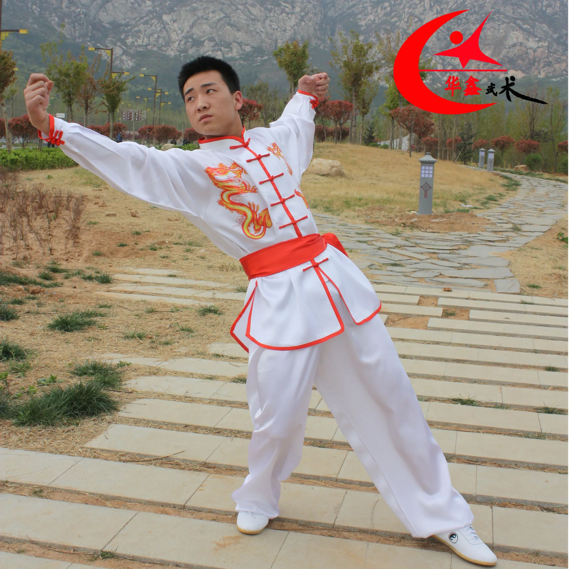 Tradycyjne chińskie mundury Tai Chi Kung Fu dla dorosłych poranna gimnastyka Wushu odzież dla dorosłych sztuk walki Wushu garnitur Wing Chun