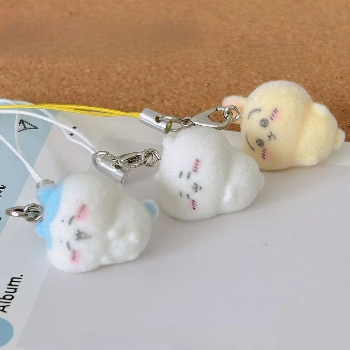 귀여운 아기 옷을 모티브로 한 작은 플로킹 레진 펜던트 - Phone Accessories Baby 리뷰 및 가격
