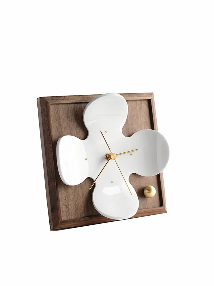 

Virtual Room Miscellaneous Chen New Original Cute Flower Standing Clock Seat Clock Nordic Simple Fashion