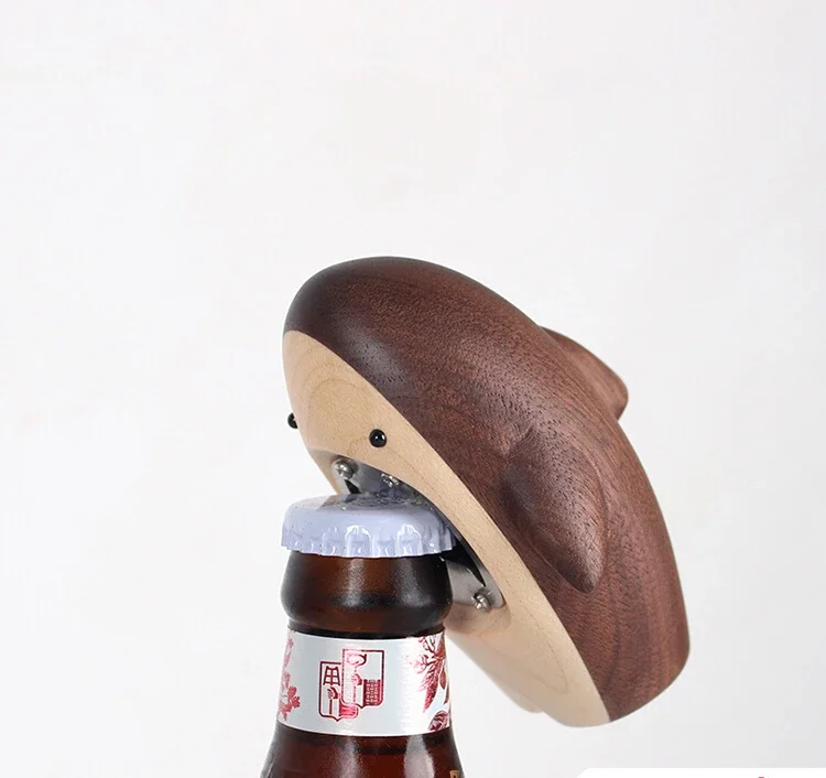 Solid wood beer bottle opener, creative personality, cute screwdriver, desktop ornaments, home cartoon bottle opener