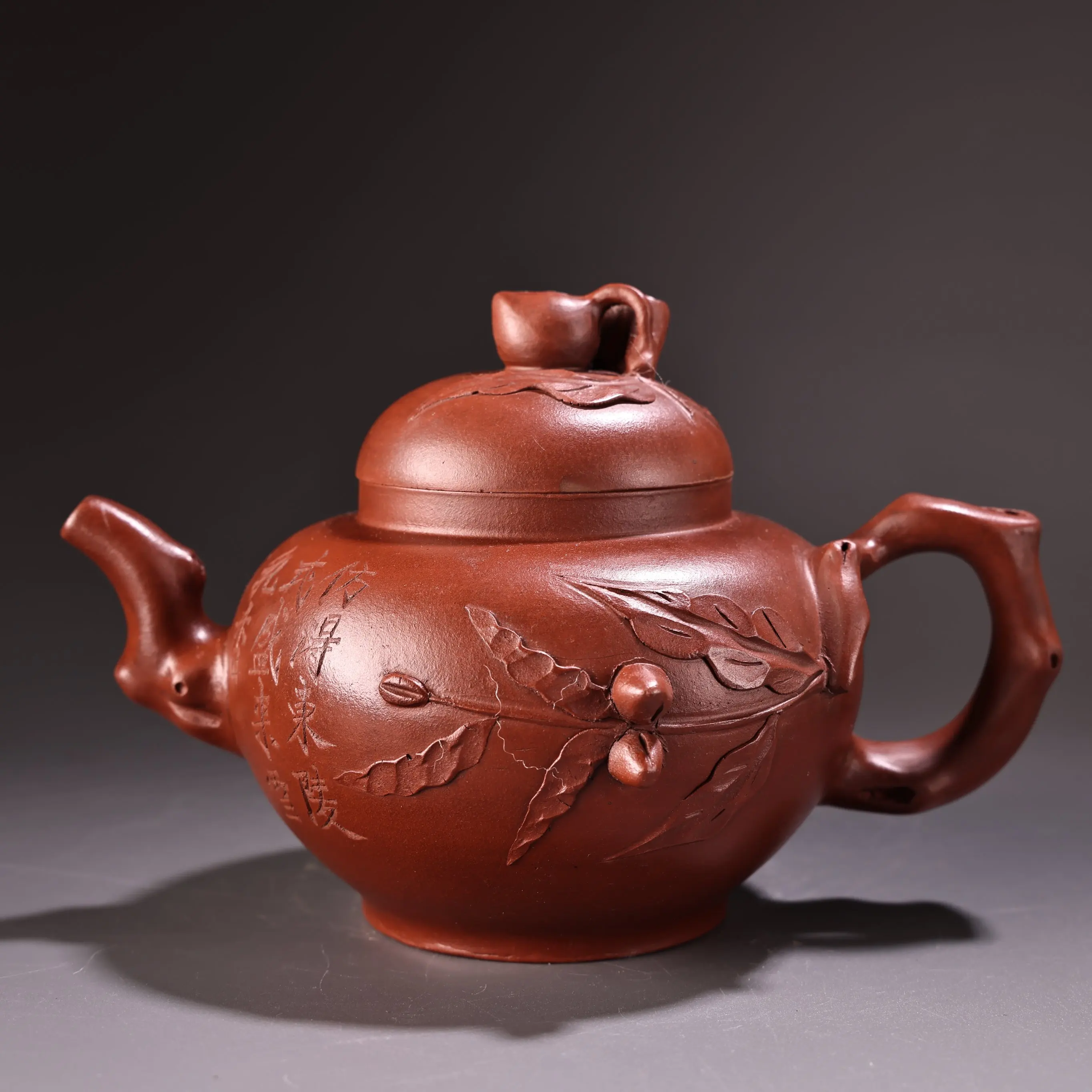 Raw purple clay ore high-end Purple Clay Teapot Peach and bamboo leaf pattern Tree Root Mouth Pot Teapot Pot Tea Maker Ornaments