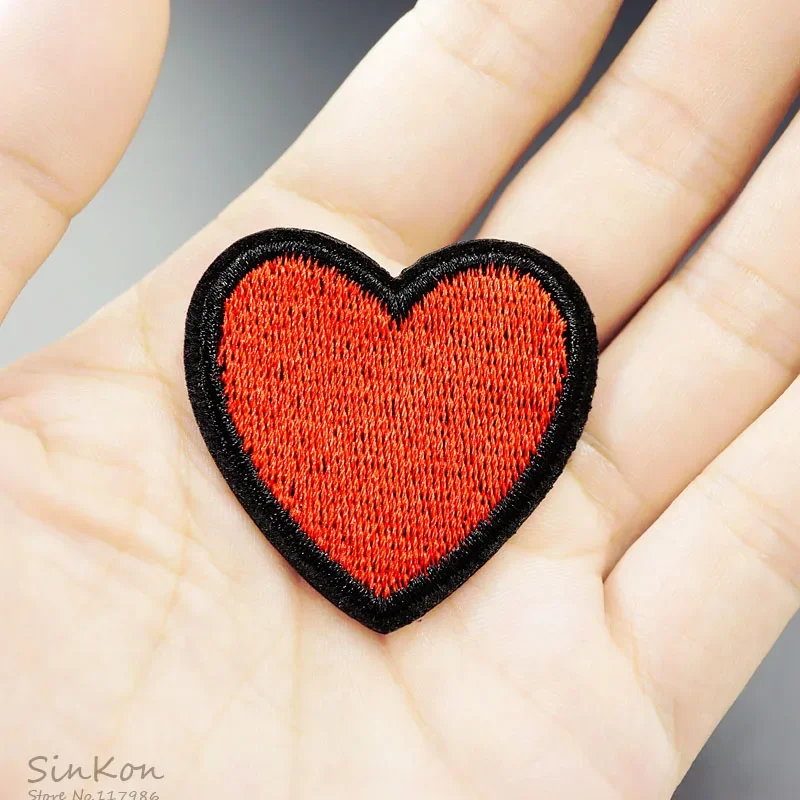 Heart (Size:4.0X4.2cm) DIY Iron On Patch Embroidered Applique Sewing Label Clothes Stickers Apparel Accessories Badge