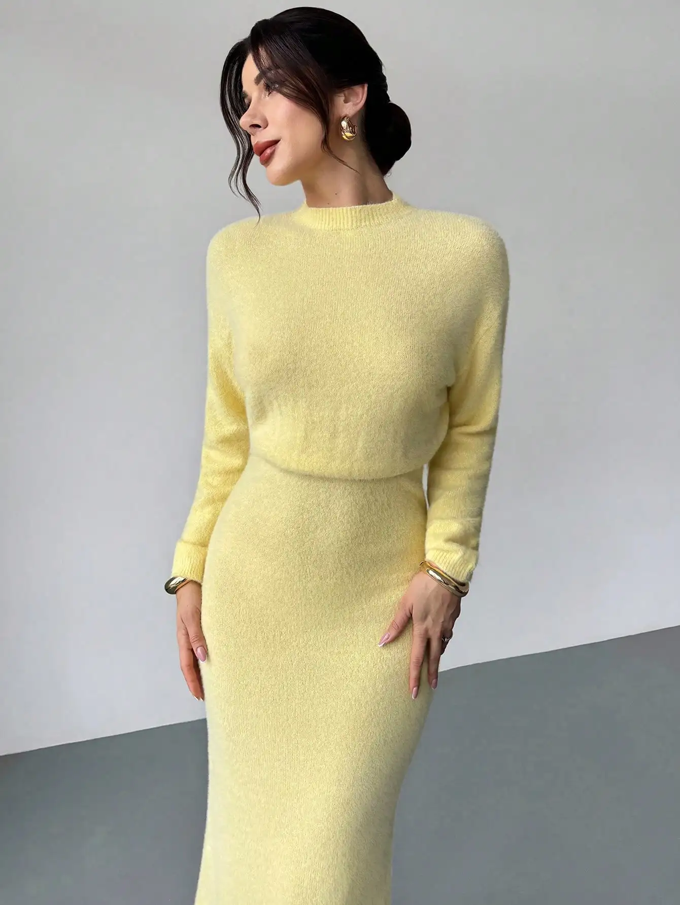 

Cream Yellow Mock Neck Long Sleeve Cinched Waist Knit Maxi Dress