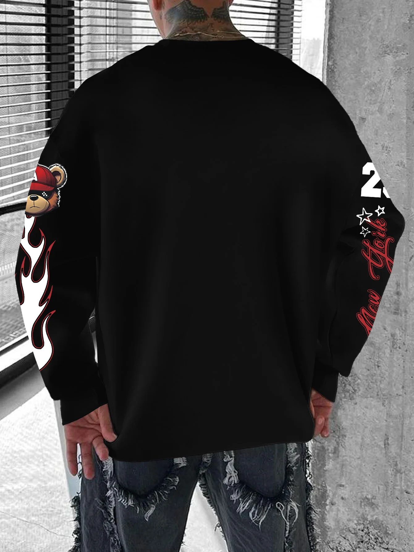 Oversized Drop Shoulder Men Sweatshirt, Chicago Graffiti Bear with Cap Graphic Print, Street Pullover