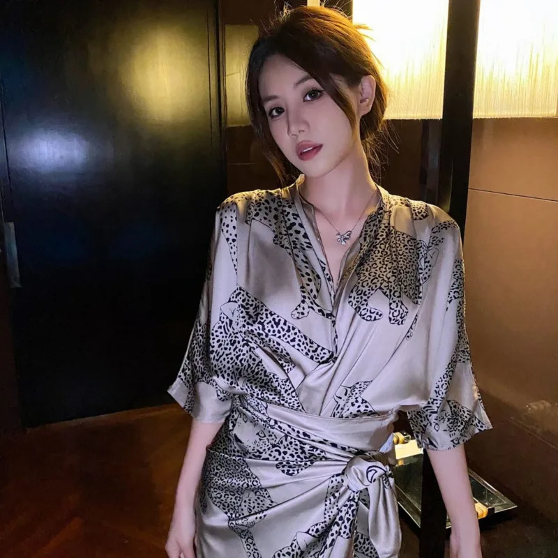 2024 Autumn New Ice Silk Nightgown Light Luxury French Home Wear High Quality Smooth Satin Pattern Jacquard Pajama Lady Robes