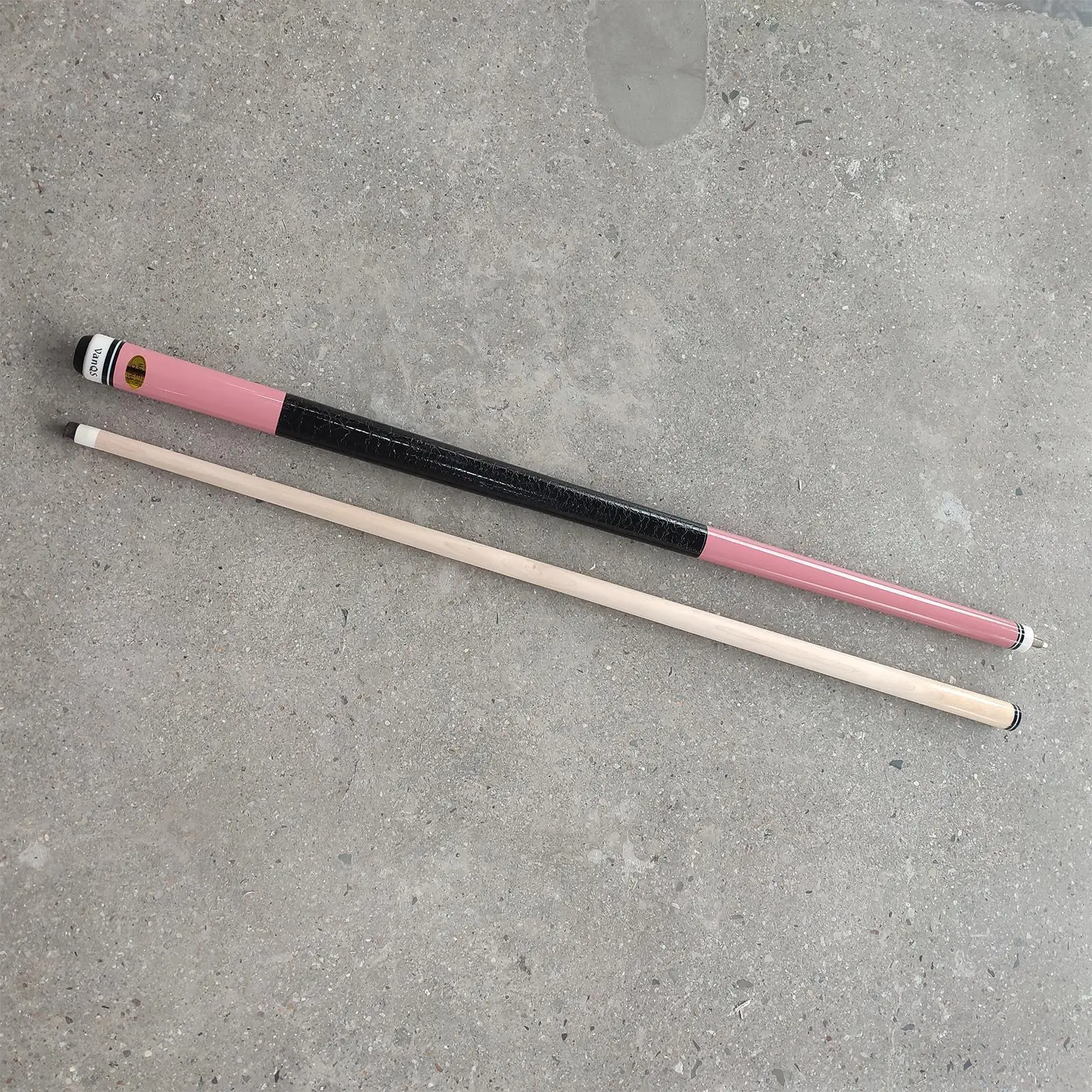 Billiard Cue Stick Two Section Wood Split Design 13mm Tip for Adult Billiards Club and Home Play