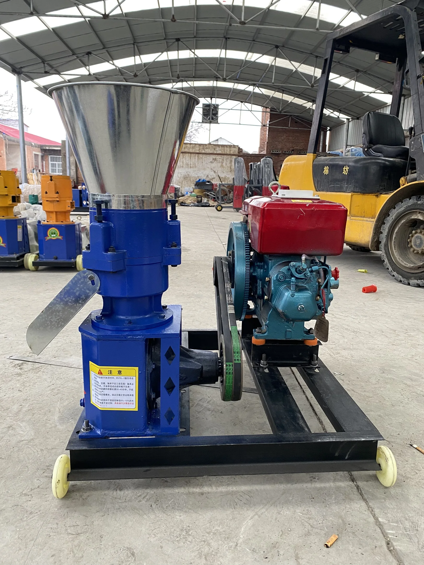 Backbone  Feed Pellet Machine Chicken Feed Horse Livestock Pelletizer Machine for Animal Feeds