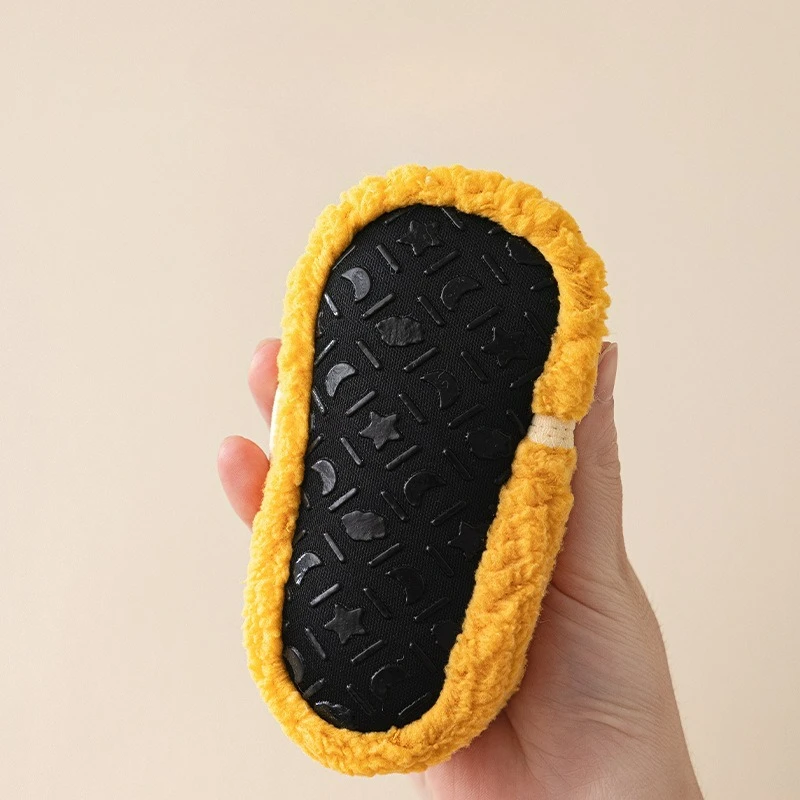 Thickened Soft-soled Floor Shoes Autumn and Winter Non-slip First Walkers 2026 New Cute Unisex Shoes