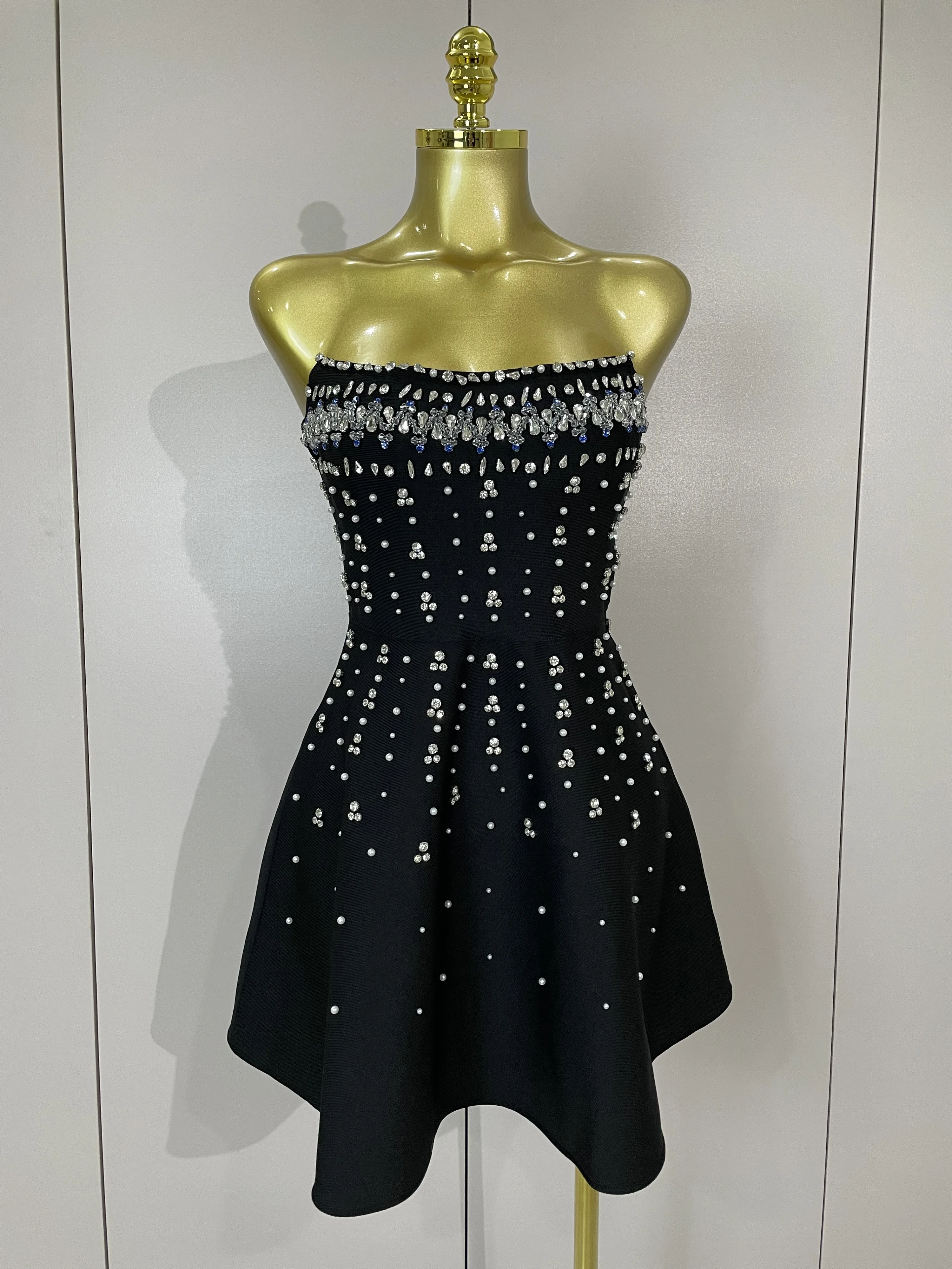 

Women Sexy Sleeveless A Line Bandage Mini Dress Luxury Diamonds Birthday Party Gowns Evening Celebrity Club Show Wear Vestido