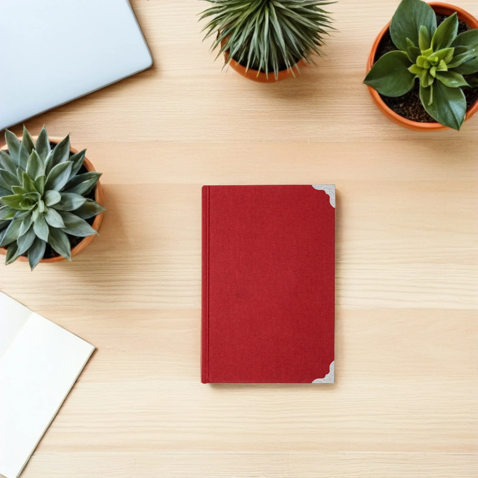 

200Pcs Metal Scrapbook Corners Vintage Iron Album Protectors for Photo Frames Memory Books Journal Bookbinding Decoration