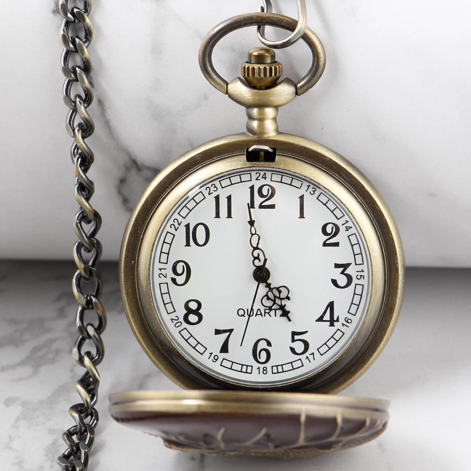 2023 New Ancient Red Deer Carved Pocket Watch Retro Women's Necklace Quartz Clock Chain Men's Gift