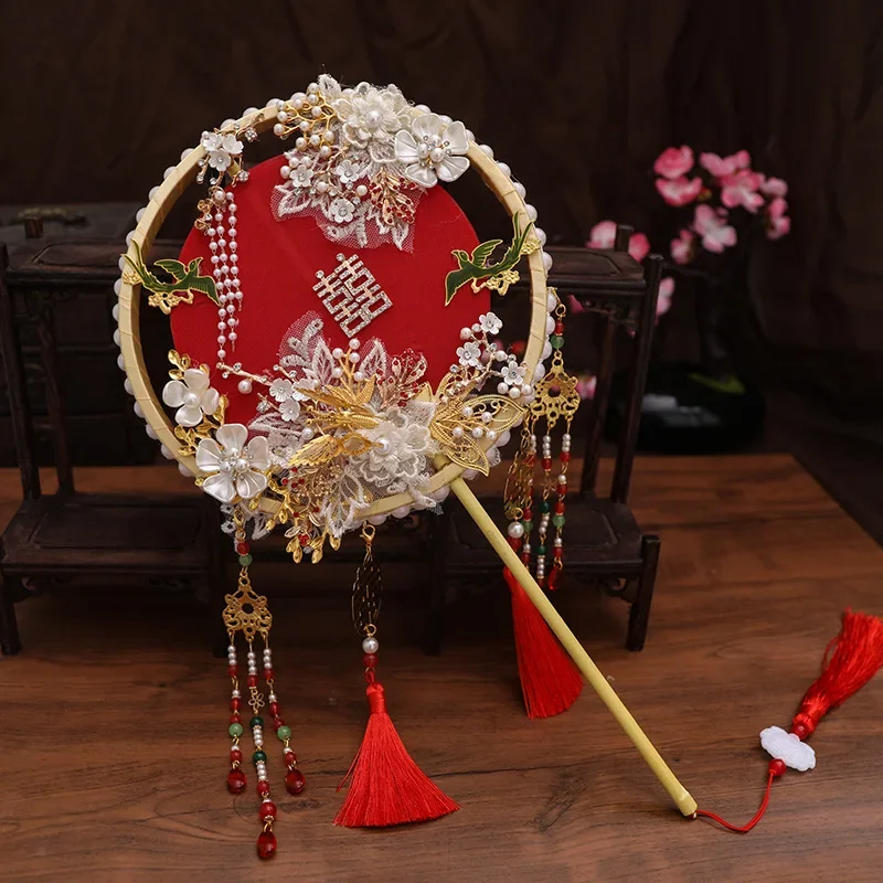 

Chinese Wedding Hand Bouquet Ancient Style Fan Bridal Show Dress Accessories Photo Shooting Props Party Decoration Ornament Gift