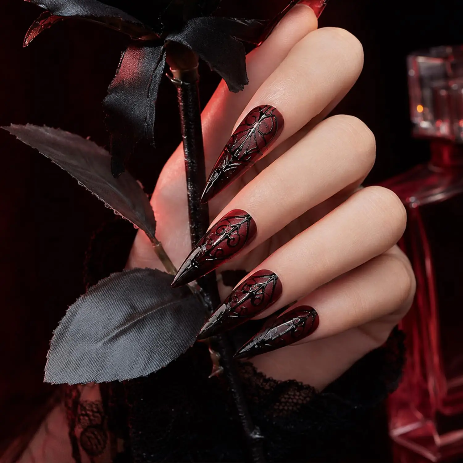 Halloween Press On Nails Long Stiletto Gothic Fake Nails with Spider Pattern Spooky False Nails Vampire Witch Nail Tips Manicure