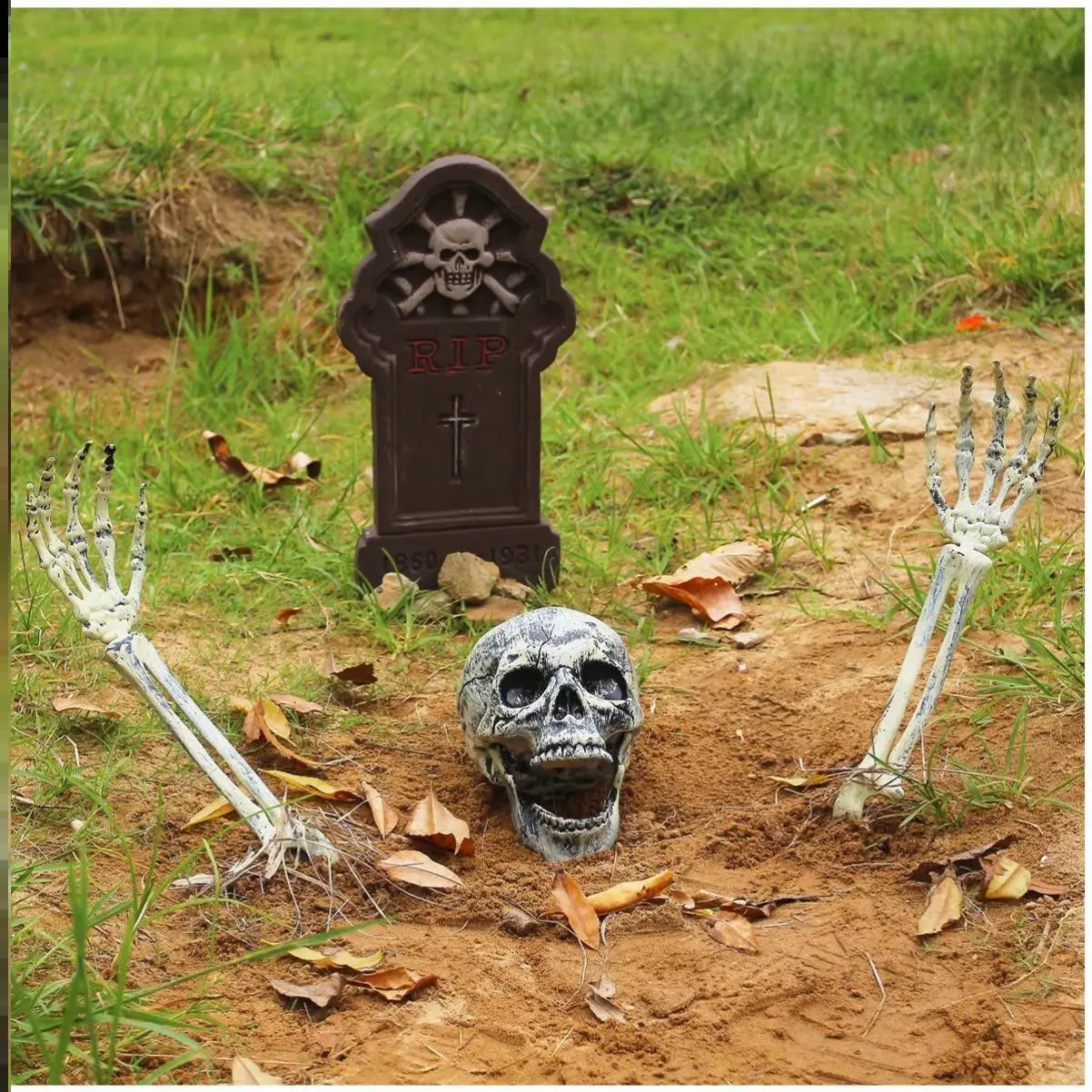 

1/2/3PCS Halloween Skeleton Pile Decoration Ghost House Garden Halloween Decoration Realistic Skeleton Hands