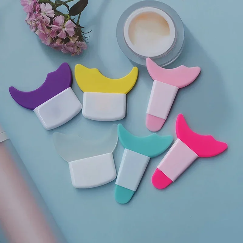 Modello per eyeliner Mascara Pennello in silicone Aiuto per il trucco degli occhi Applicatore per scudo Strumento per il trucco degli occhi con tappo per ciglia multifunzionale