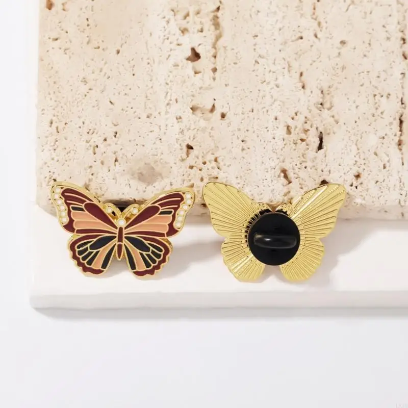  Beautiful 3D Butterfly Brooch Decorative Clothing Pin Fashion Lapel Pin Corsage