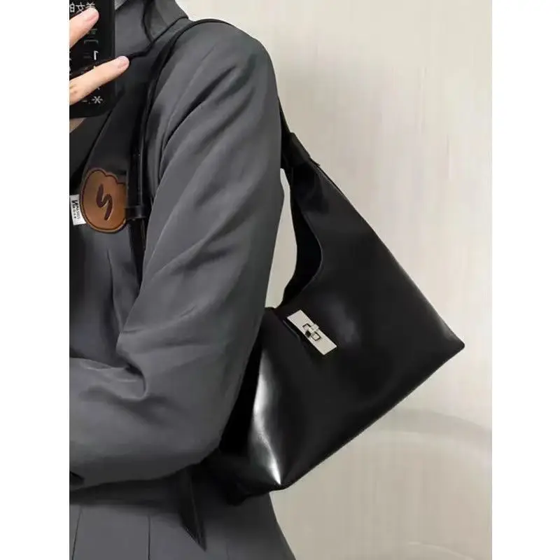 Women Handbags Sweet Cool Spicy Girl Fashion Shoulder Bag Leather Black Underarm Bag Korean 2023 New Versatile Crossbody Bag Ins