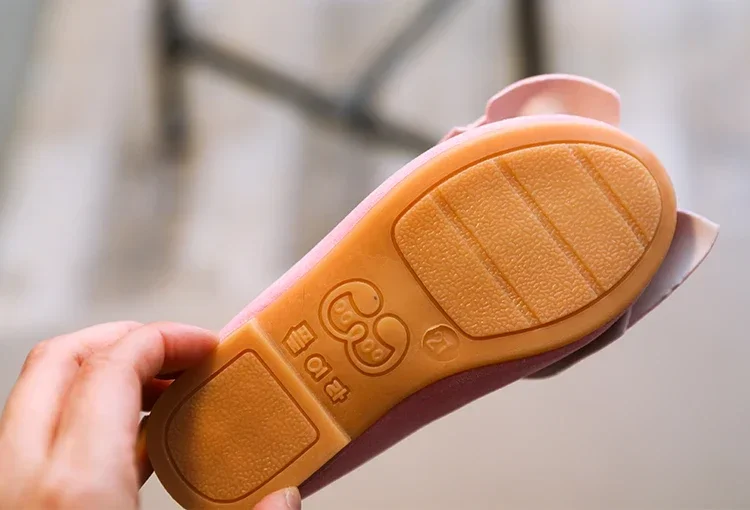 2024 neue Mode Mädchen Schuhe Pu Leder mit großen Fliege Bonbon Farbe Kinder Sandalen Slip-On Kinder Freizeit schuhe 21-36 weich heiß – Detail 5
