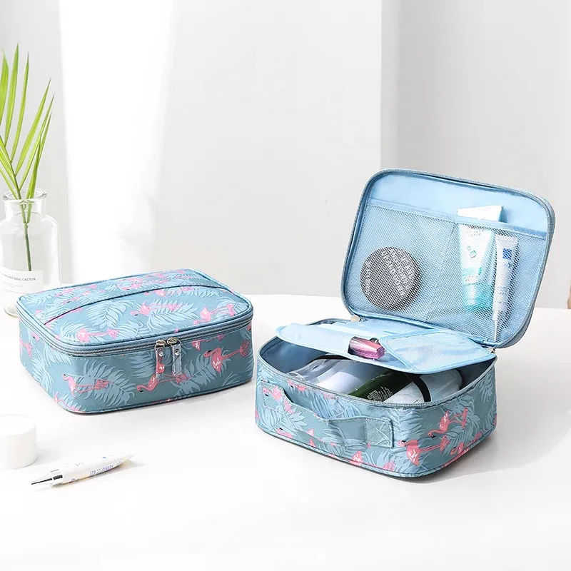 Korean version of the portable travel cosmetic bag female students large-capacity cosmetic storage box large cute hand wash bag