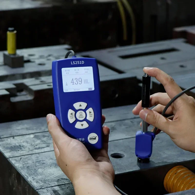 LS251D Porta ble Leeb Hardness Tester Testing Machine for Mid Steel Aluminum Alloy Metal Material 4