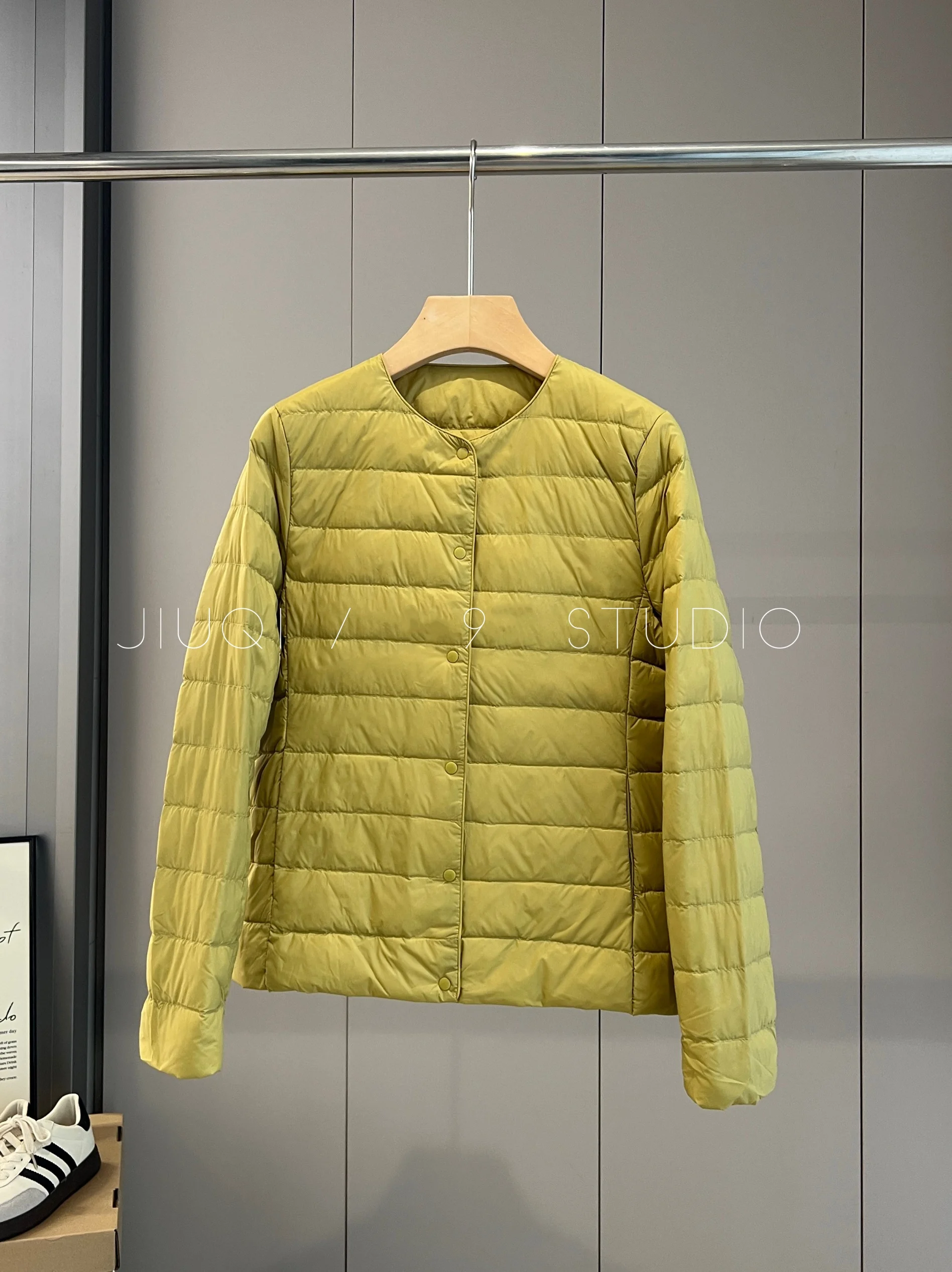 

Новые осенне-зимние теплые женские тонкие куртки, женские модные ультралегкие компактные пуховики