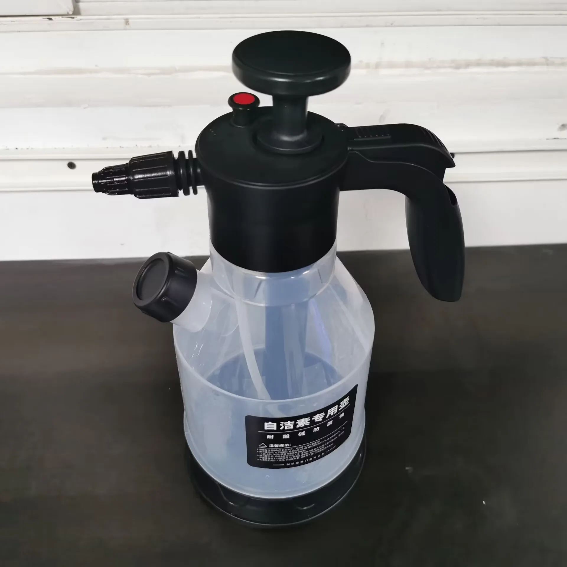 2L Self cleaning agent special spray bottle Car wheel hub tire stain cleaning spray bottle Acid Alkali Corrosion resistance