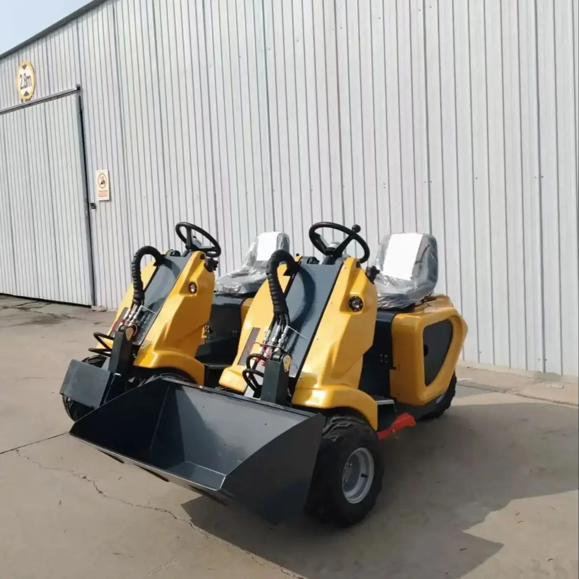 

High performance new 3-wheel skid steer loader releases power in small spaces, compact loader