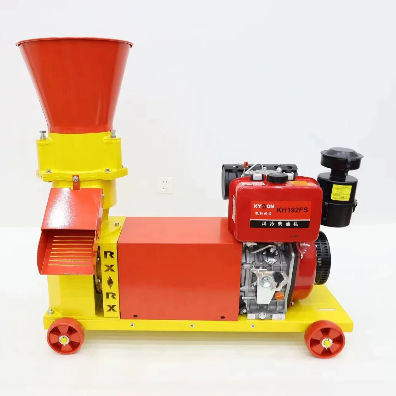 #High Productivity Easy Operation Diesel Model Pellet Machine For Feed Processing For Animal Farms Feed Pellet Machine