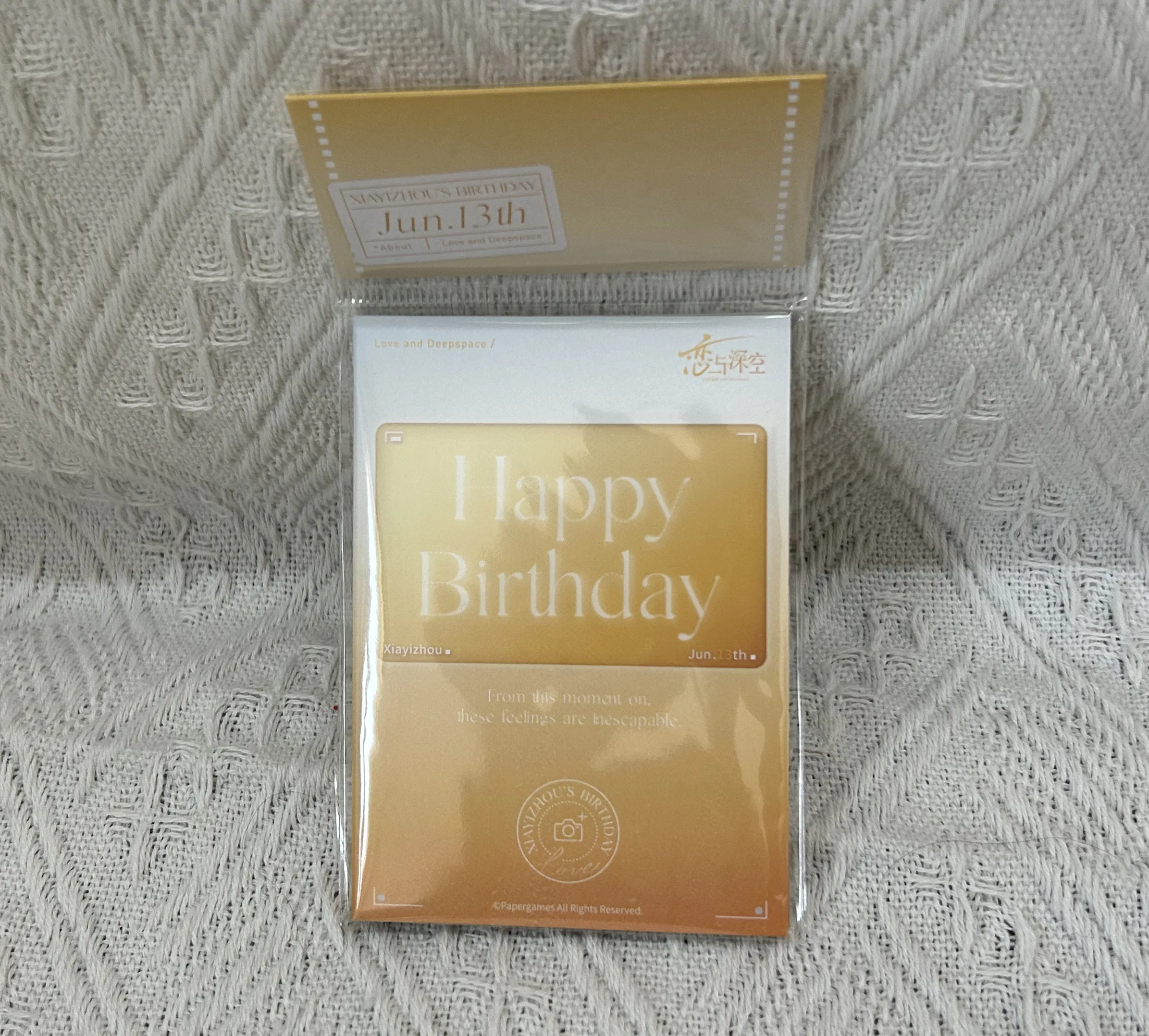 متوفر في المخزون الرسمي الحب والعميق كاليب محشوة بلوشيز دمية حقيبة سلسلة مفاتيح قلادة شارة بطاقة الصورة 2025 عيد ميلاد أنيمي لعبة