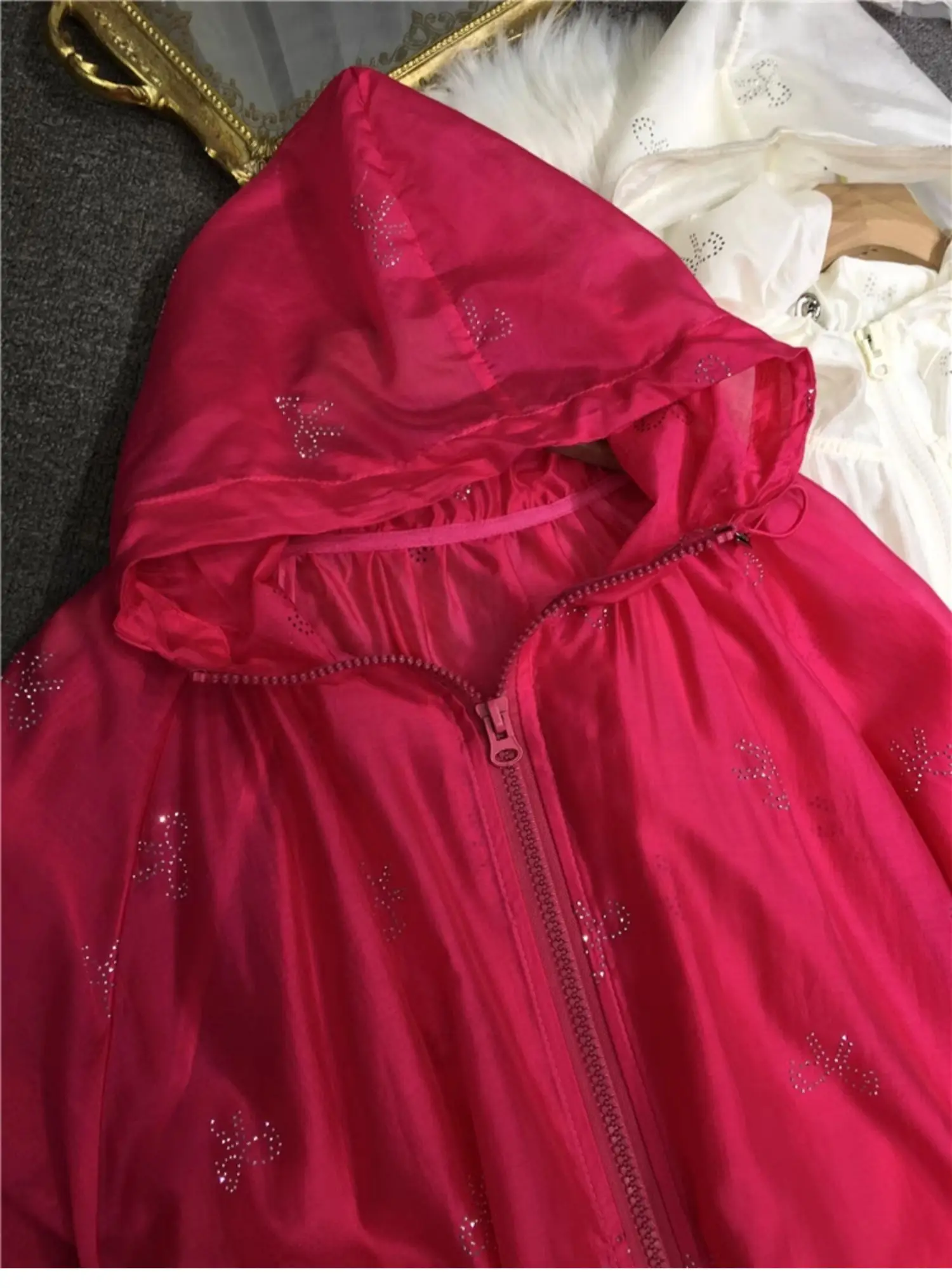 Heavy Industry Hot Diamond Sunscreen Shirt Women's Light and Breathable Hooded Jacket Cardigan Loose Summer Sunscreen Shirt