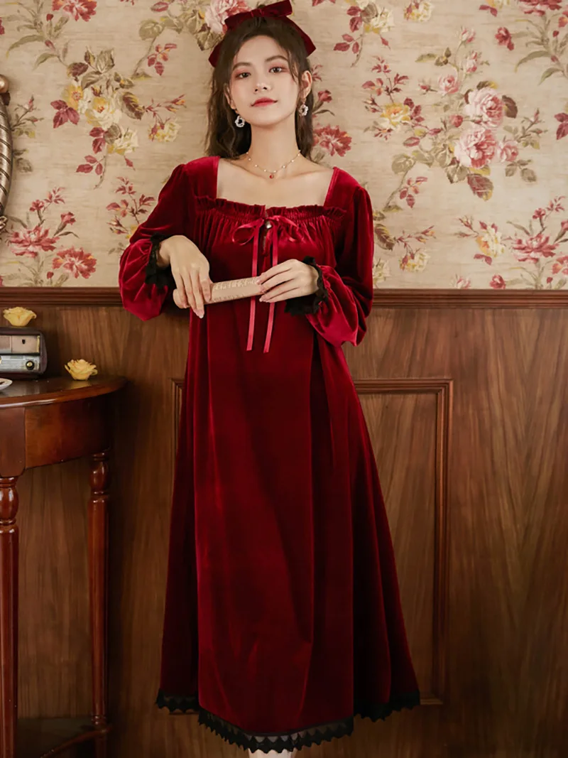 Women Spring Velvet Night Dress Ruffles Long Robe Peignoir Victorian Pyjamas Gown Vintage Romantic Nightgown Homewear