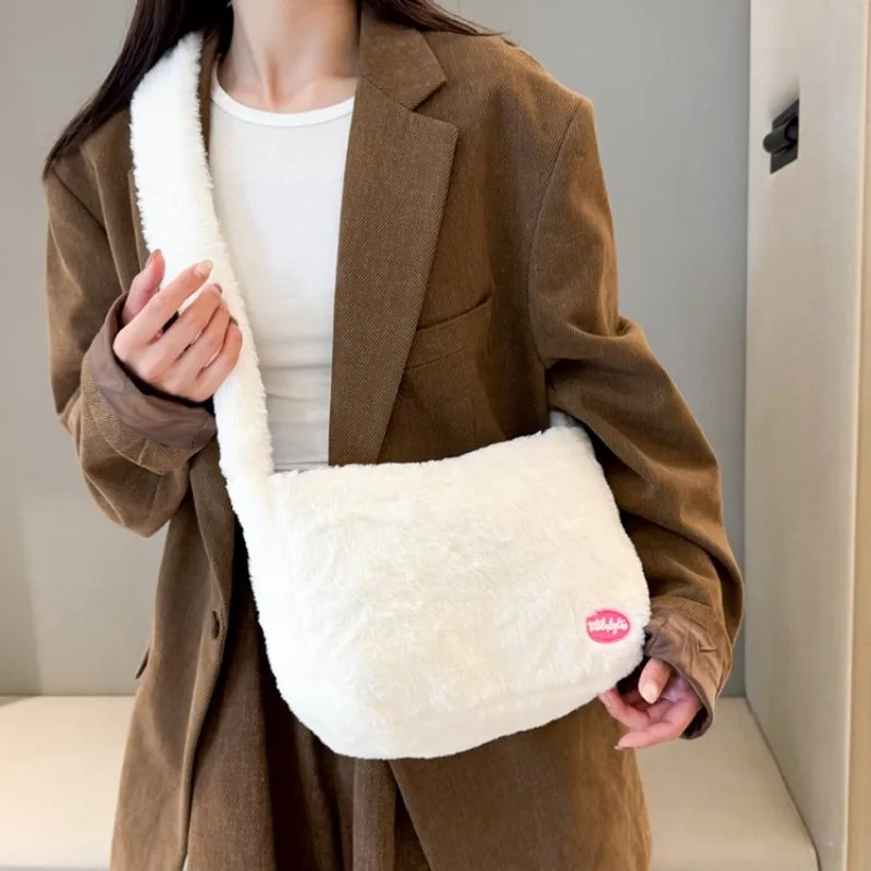 

Современная минималистичная сумка-тоут для подгузников и покупок: вместительная, изысканная, универсальная, стильная, практичная и функциональная