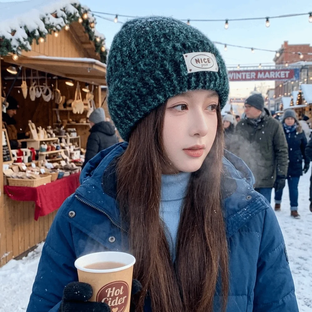 Warm Polyester Chunky Knitted Beanie Hat Warm Thick Knit 56-58cm Fall Winter Cuffed Beanie Retro Vintage Skull Cap Winter Season