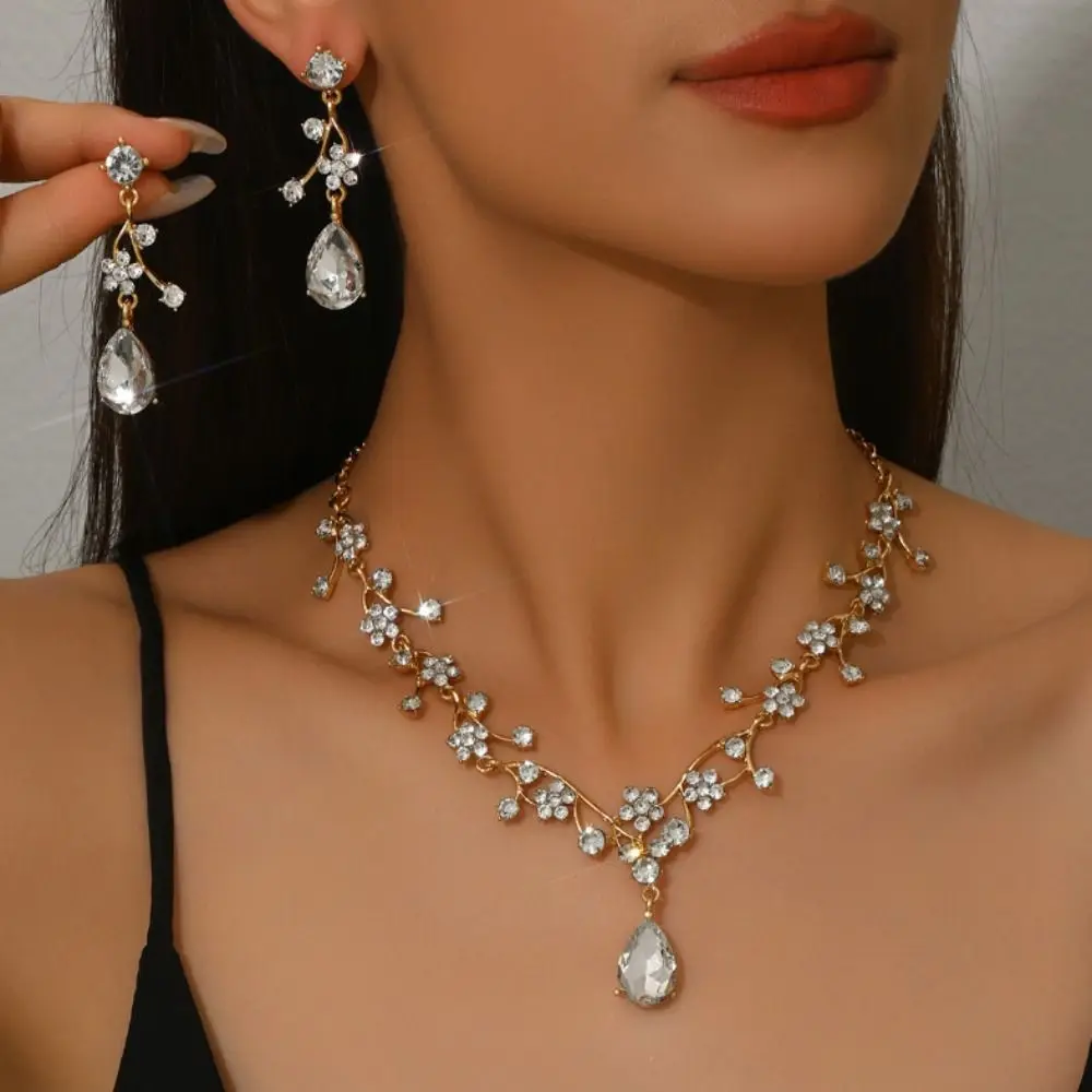 Rhinestone Water Drop Bridal Jewelry Sets Shiny Adjustable Exquisite Jewelry Sets Aesthetic Handmade Choker Necklace Earring Set view 4