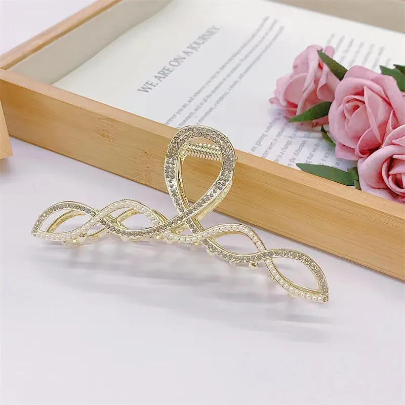 Sparkling Shark Hair Clip Women\'s Alloy Claws Simple Commute Hairpin Diamond Hair Accessory Large Hair Jaw Clips