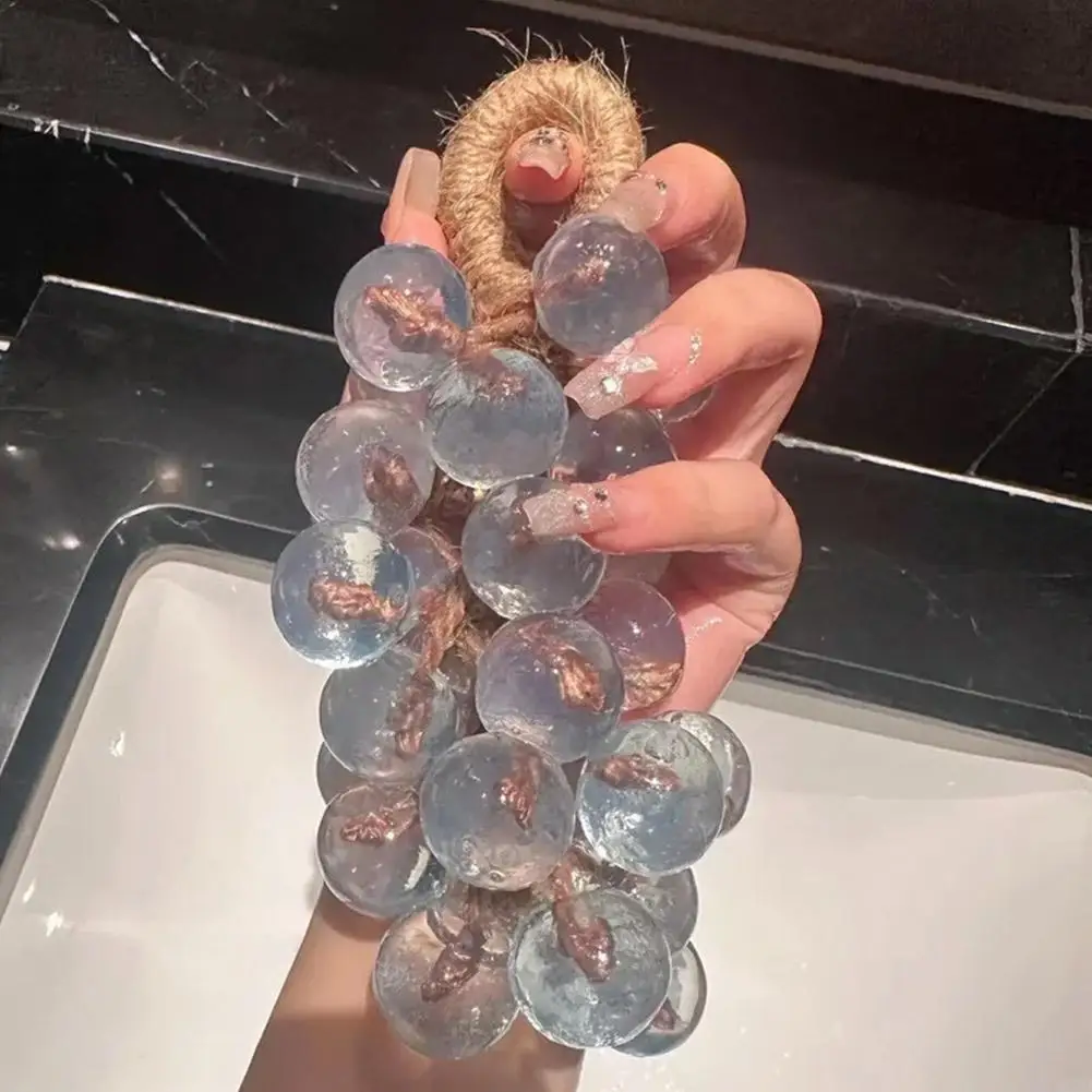 

NEW Transparent Cluster Of Creative Grape Soap Cleansing Bath Moisturizing Moisturizing Essential Oil Handmade Soap Ice Crystal