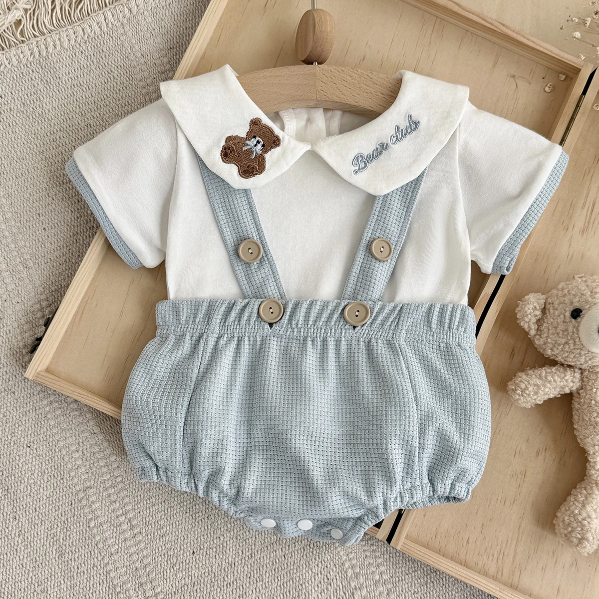 Newborn Clothes Cute Cartoon Embroidered Little Bear Strap Fake Two Comfortable Summer Boys Girls 0-18M Short Sleeve Baby Set