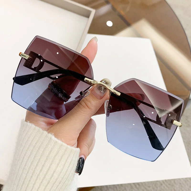 Glamour Luxury D Brand Women Sunglasses Oversize Fashion Stylish Ladies Sun Glasses Rimless Designer Trend Eyewear UV400