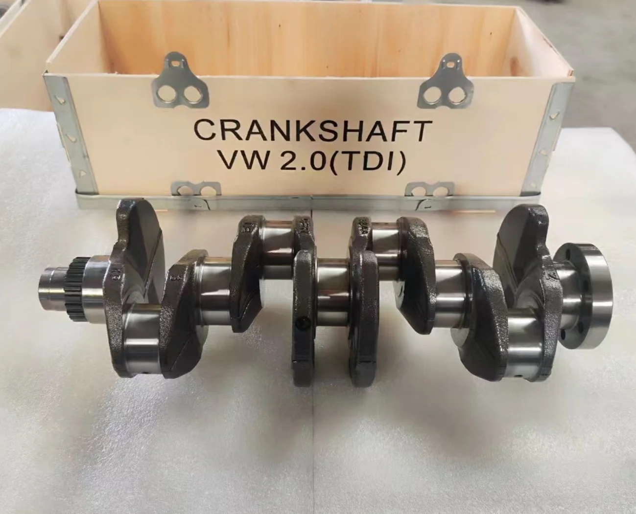 Crankshaft VW OEM 03L105021A CAYA CAYB Cast Iron For VW Passat Golf Jetta Skoda Transporter Diesel For AMAROK 2.0