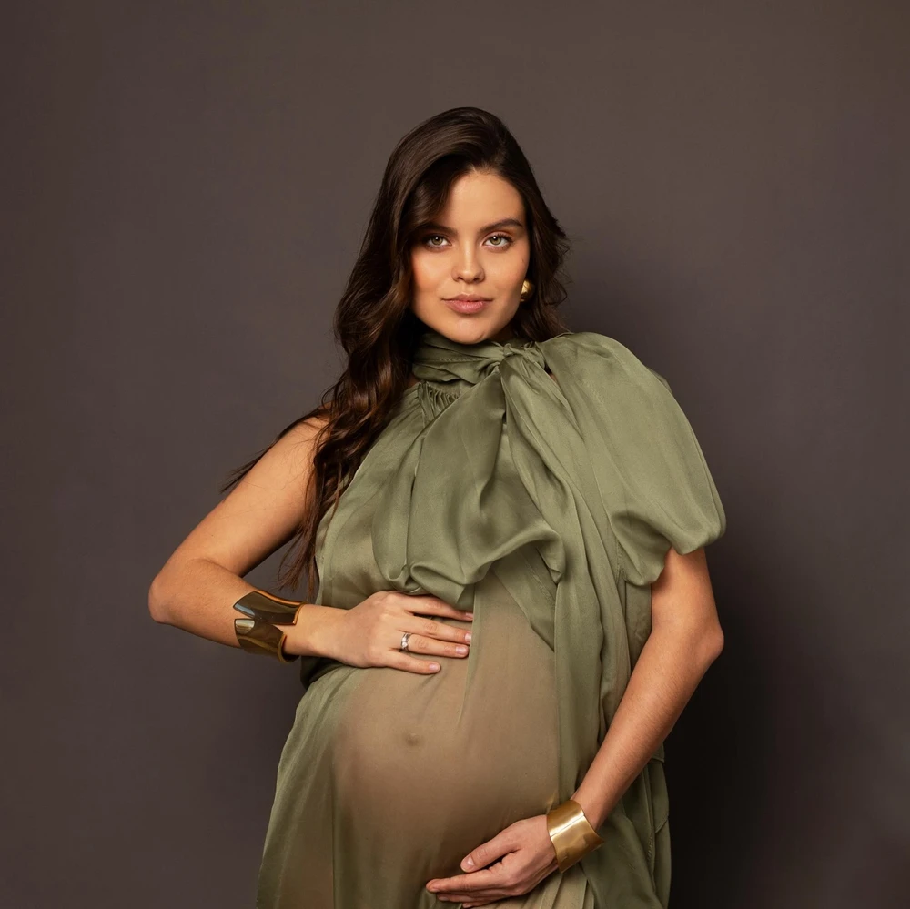 robe-de-grossesse-de-luxe-a-col-montant-avec-manches-cape-pour-seance-photo-de-maternite-tenue-de-studio-pour-pose-photographique