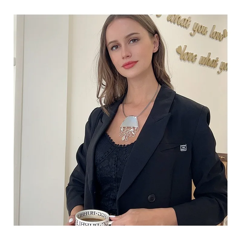 

Special for New Personalized Collarbone Chain Style Fashionable and Versatile Women's High-end Necklace