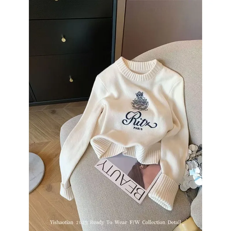 

2025Waist Slimming Fashion Round Neck Pullover Sweater for Women's Autumn and Winter New Lazy Style Knitted Sweater